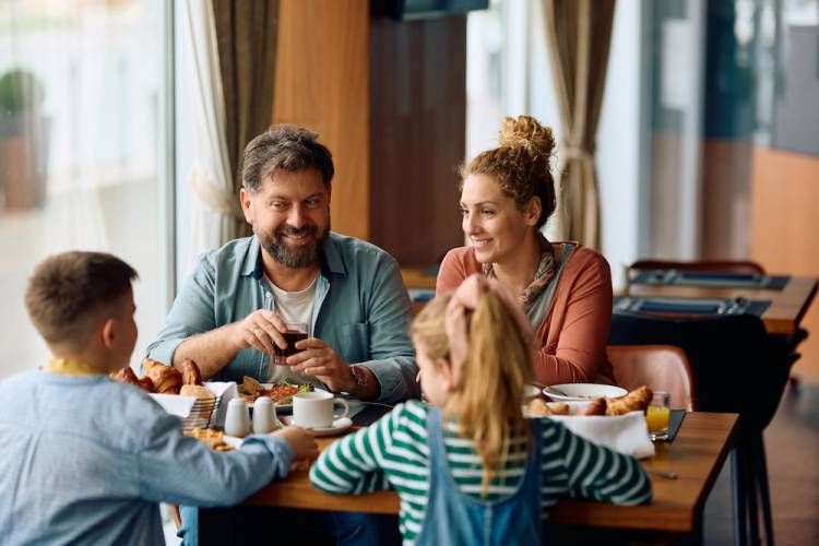 family eating breakfast